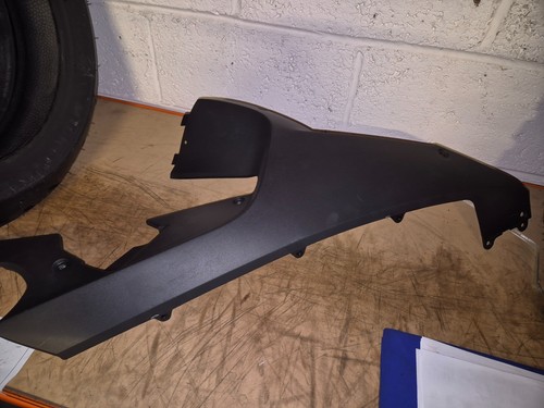 Honda st1300 lower cowl - cowl, r/h